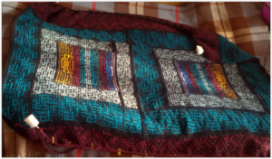 "Одеяло вождя" методом мозаичного вязания (ленивый жаккард спицами)